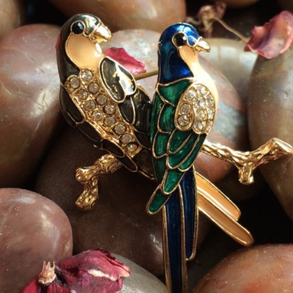 Parrot Brooch / Pin back -2 Parrots Crystals Enamel Each with Claws. #1 - Picture 5 of 8